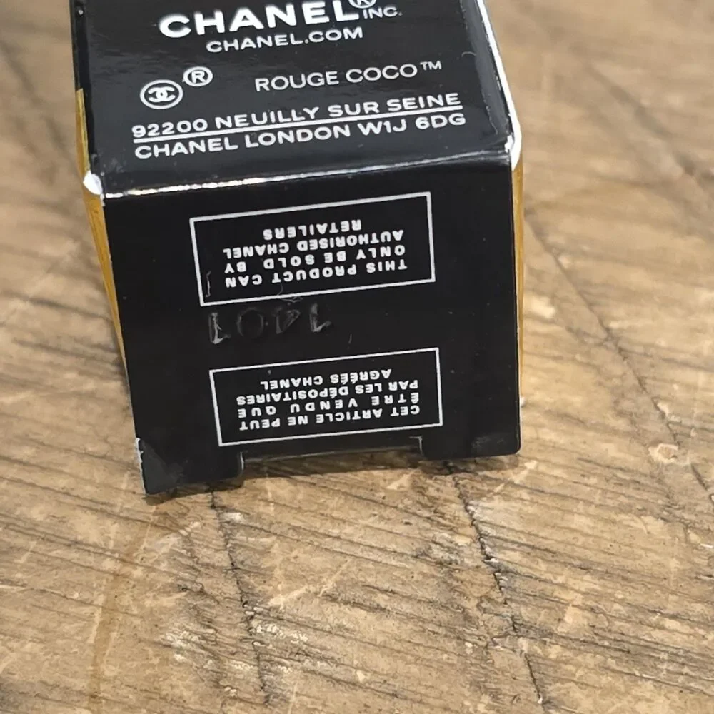 CHANEL rouge coco